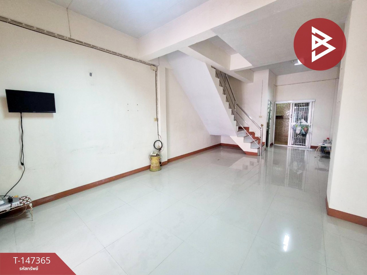 ขายทาวน์เฮ้าส์ หมู๋บ้านเหนือฟ้าโฟร์ บ้านกล้วย-ไทรน้อย นนทบุรี