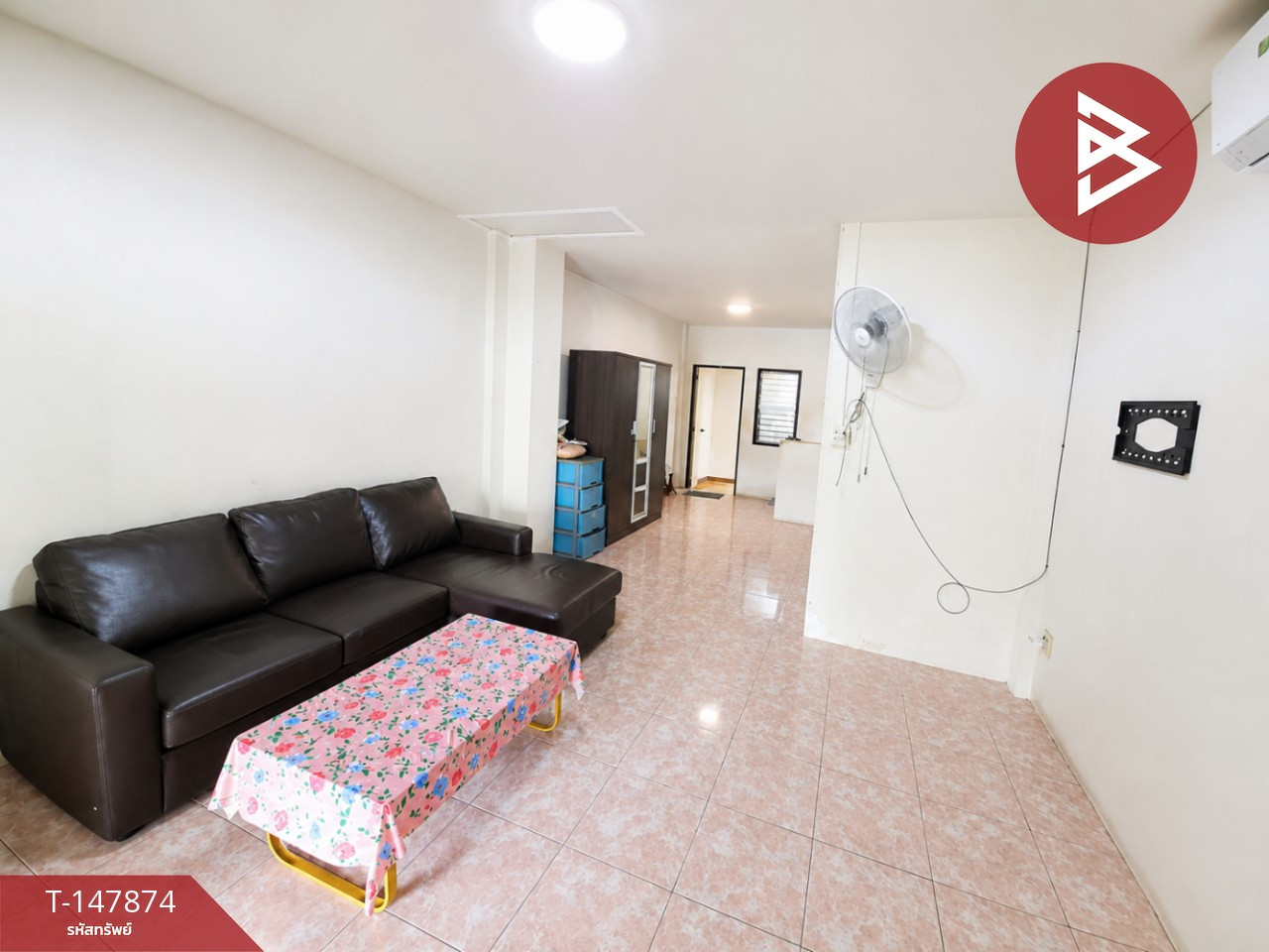 ขายทาวน์เฮ้าส์ หมู่บ้านโกลเด้นทาวน์ แหลมฉบัง (Golden Town Laem Chabang) ศรีราชา ชลบุรี
