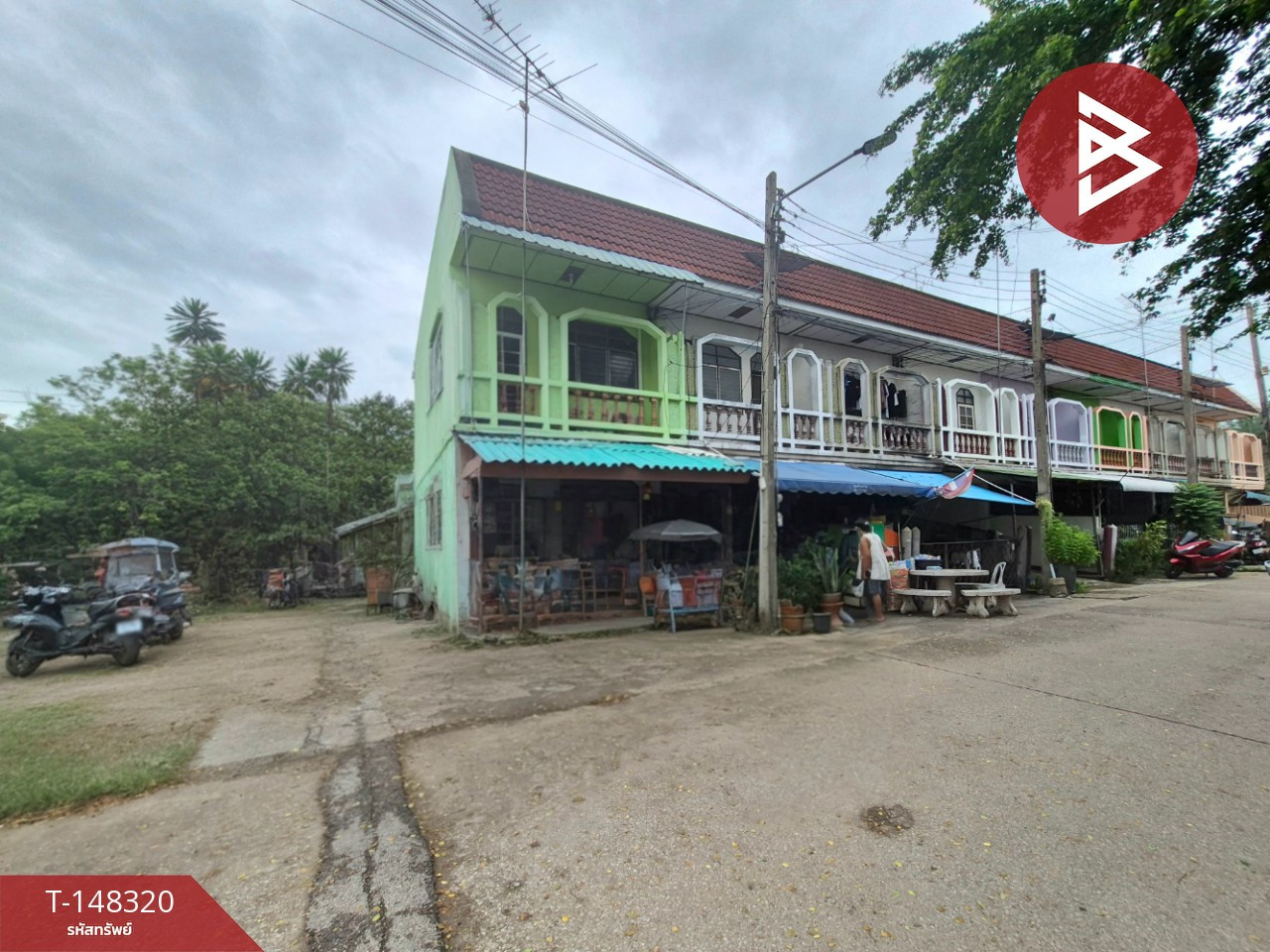 ขายทาวน์เฮ้าส์ 2 ชั้น เนื้อที่ 12 ตร.วา ลาดใหญ่ สมุทรสงคราม