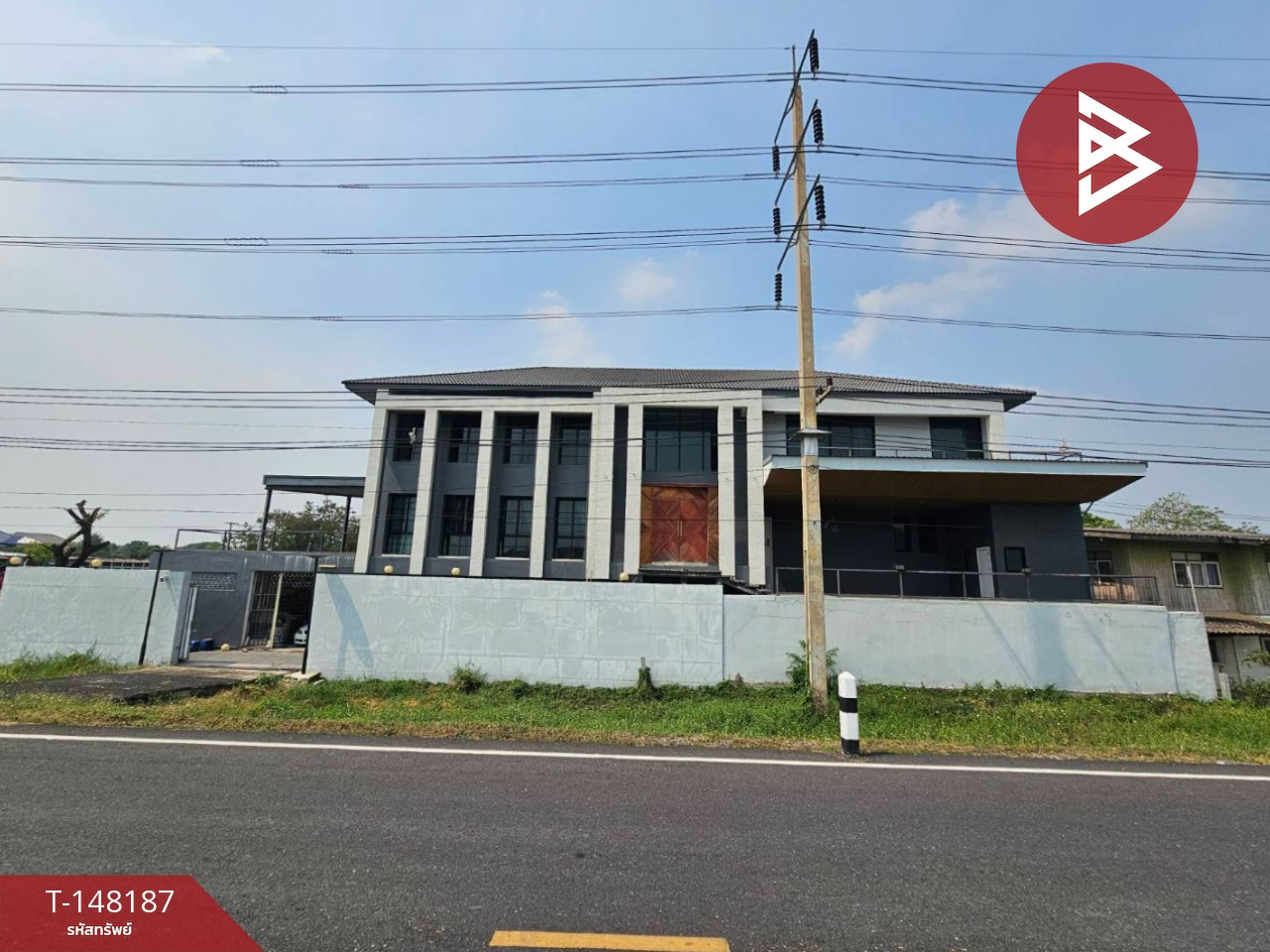ขายอาคารพาณิชย์ 3 ชั้น เนื้อที่ 140 ตร.วา ต.บ้านกลาง ปทุมธานี ทำเลดี