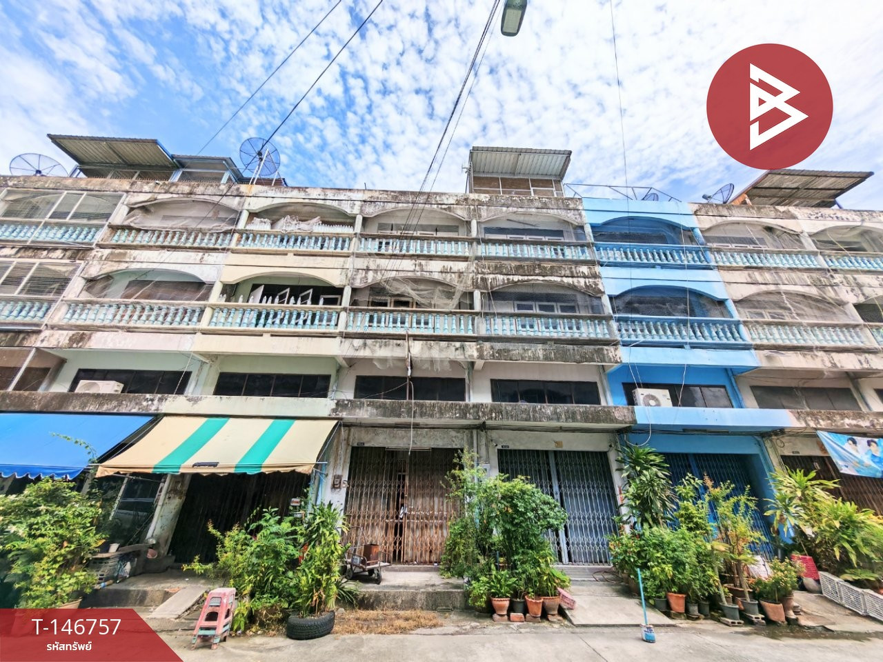 ขายด่วนอาคารพาณิชย์ เนื้อที่ 22 ตร.วา ซ.บ้านสวน 1 บ้านสวน ชลบุรี