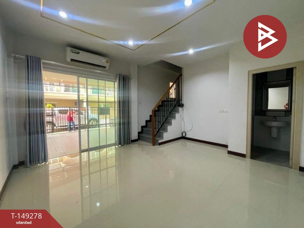 ขายทาวน์เฮ้าส์ หมู่บ้านนิราวิลล์ ไอริช (Niraville Irich) สมุทรสาคร
