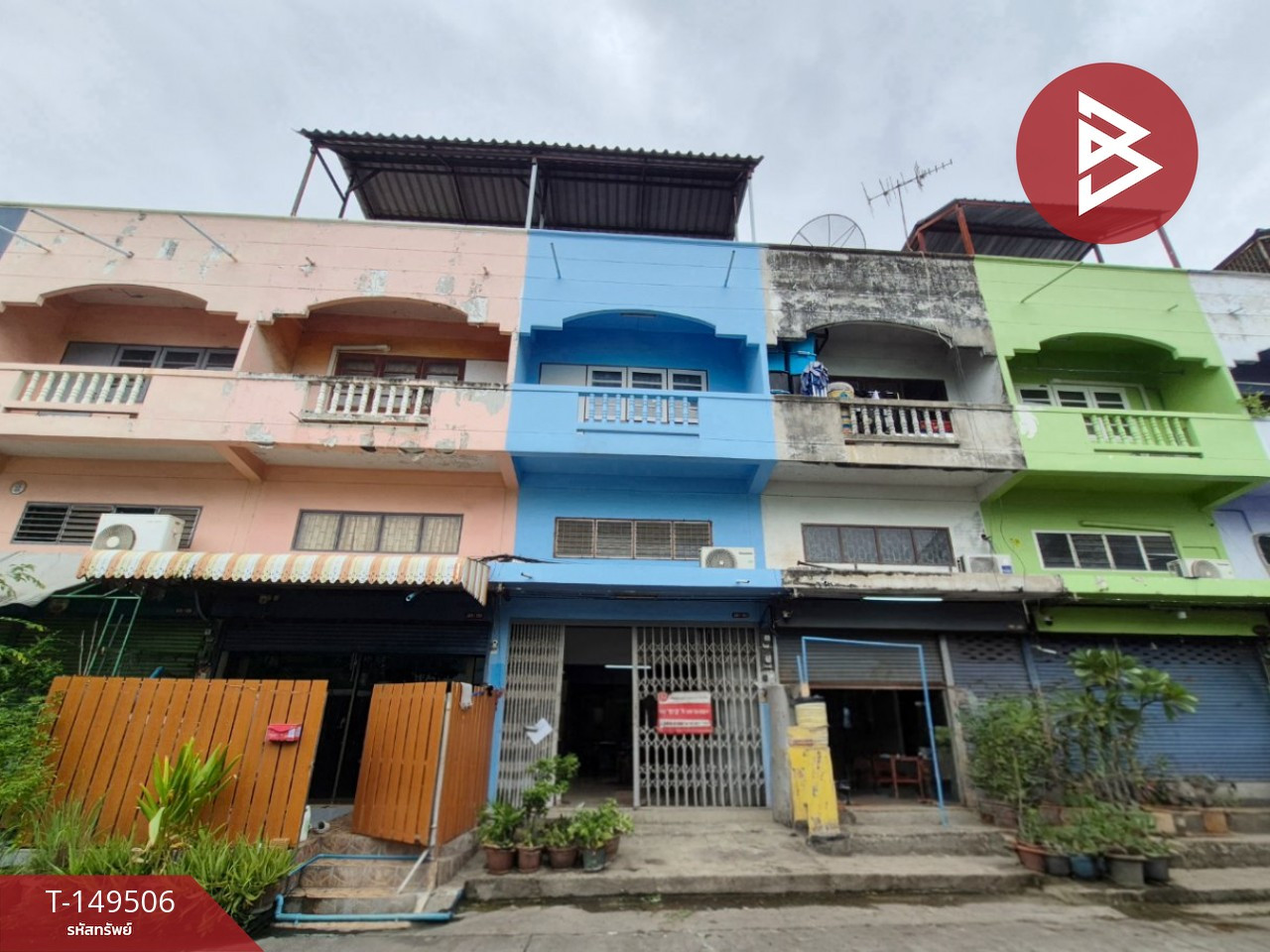 ขายอาคารพาณิชย์ 3 ชั้น เนื้อที่ 14 ตร.วา ท้ายบ้าน สมุทรปราการ