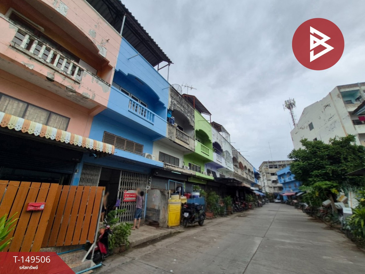 ขายอาคารพาณิชย์ 3 ชั้น เนื้อที่ 14 ตร.วา ท้ายบ้าน สมุทรปราการ