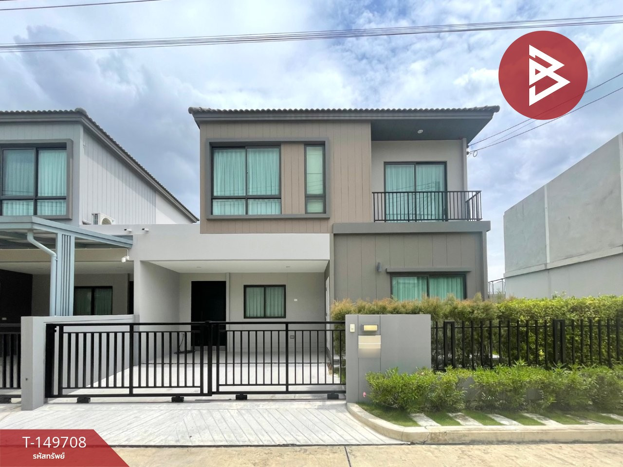 ขายบ้านแฝด หมู่บ้านวีคอมพาวด์ รังสิต-วิภาวดี ปทุมธานี พร้อมอยู่