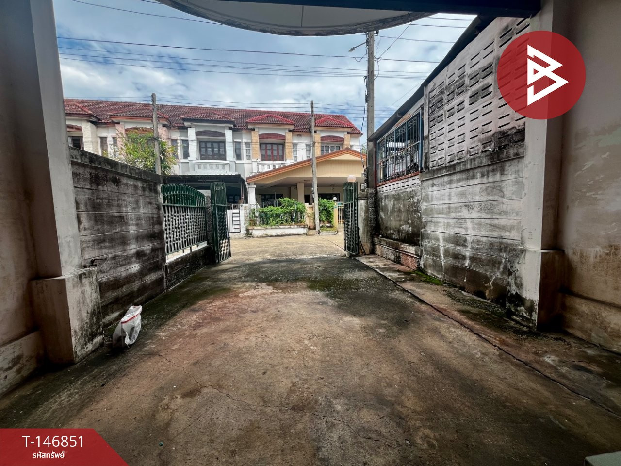 ขายทาวน์เฮ้าส์ หมู่บ้านปาริชาติ345 บางคูวัด ปทุมธานี