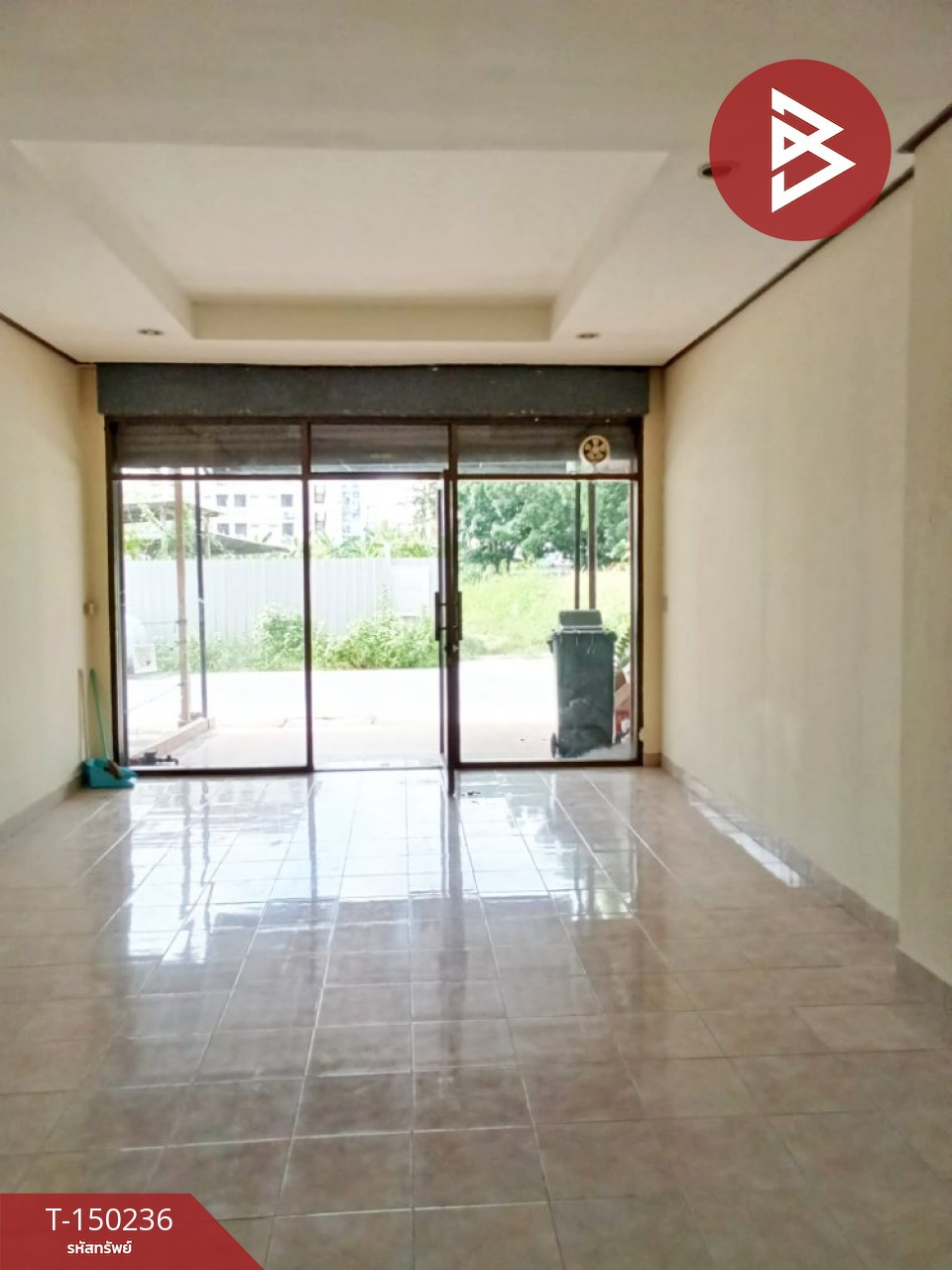 ขายอาคารพาณิชย์ 3 ชั้นครึ่ง เนื้อที่ 17 ตร.วา ธัญบุรี ปทุมธานี