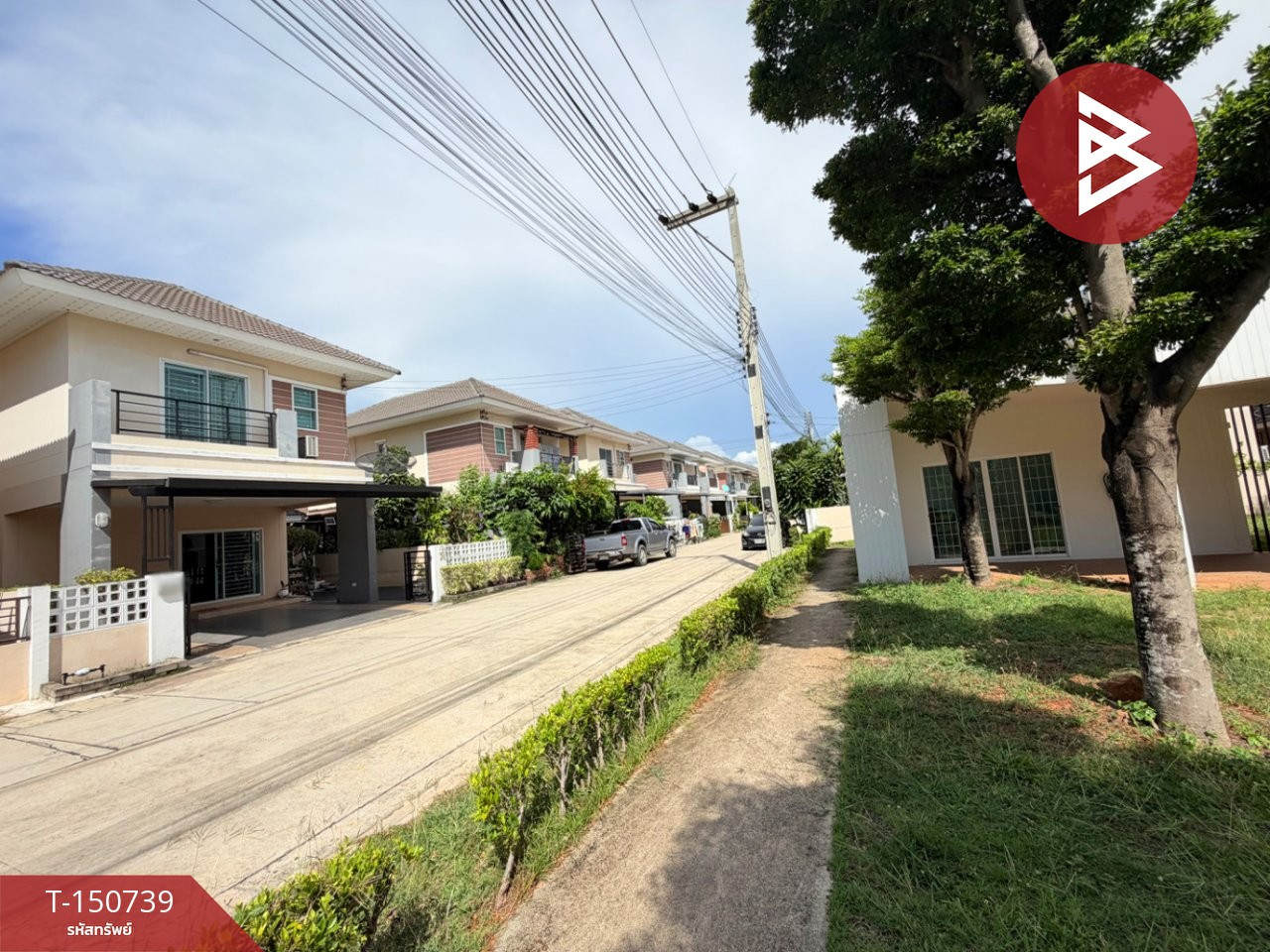 ขายบ้านแฝดหน้าสวน หมู่บ้านมณีรินทร์ วิลเลจ บางพระ (Maneerin Village Bang Phra) ชลบุรี พร้อมอยู่