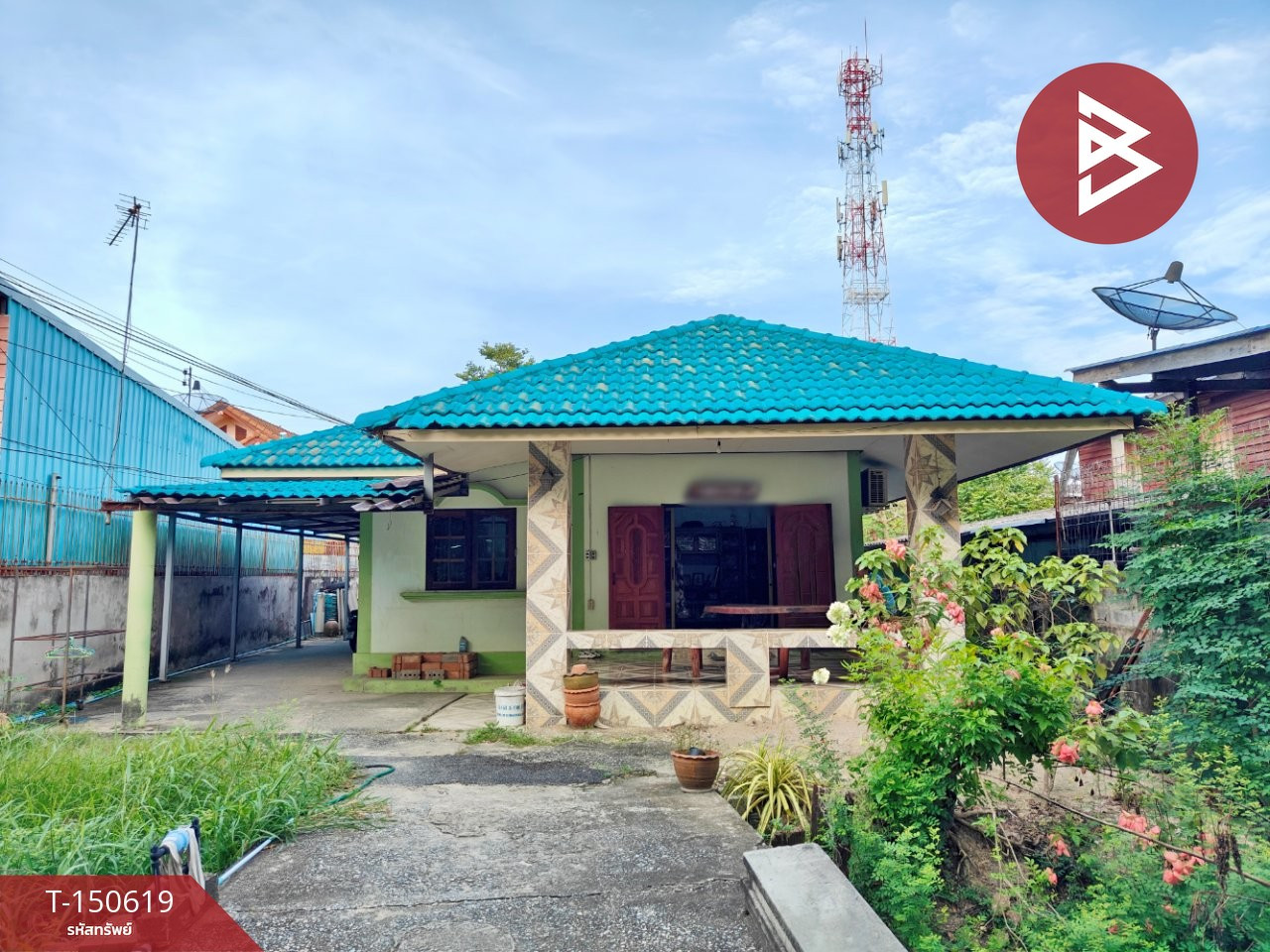 ขายบ้านเดี่ยวพร้อมที่ดิน เนื้อที่ 1 งาน 26 ตร.วา พานทอง ชลบุรี