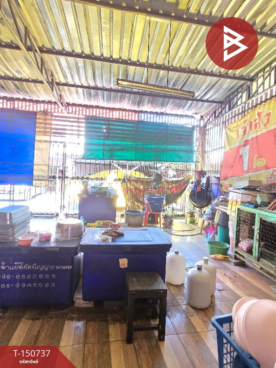 ขายอาคารพาณิชย์ 3 ชั้น เนื้อที่ 34 ตร.วา พานทอง ชลบุรี