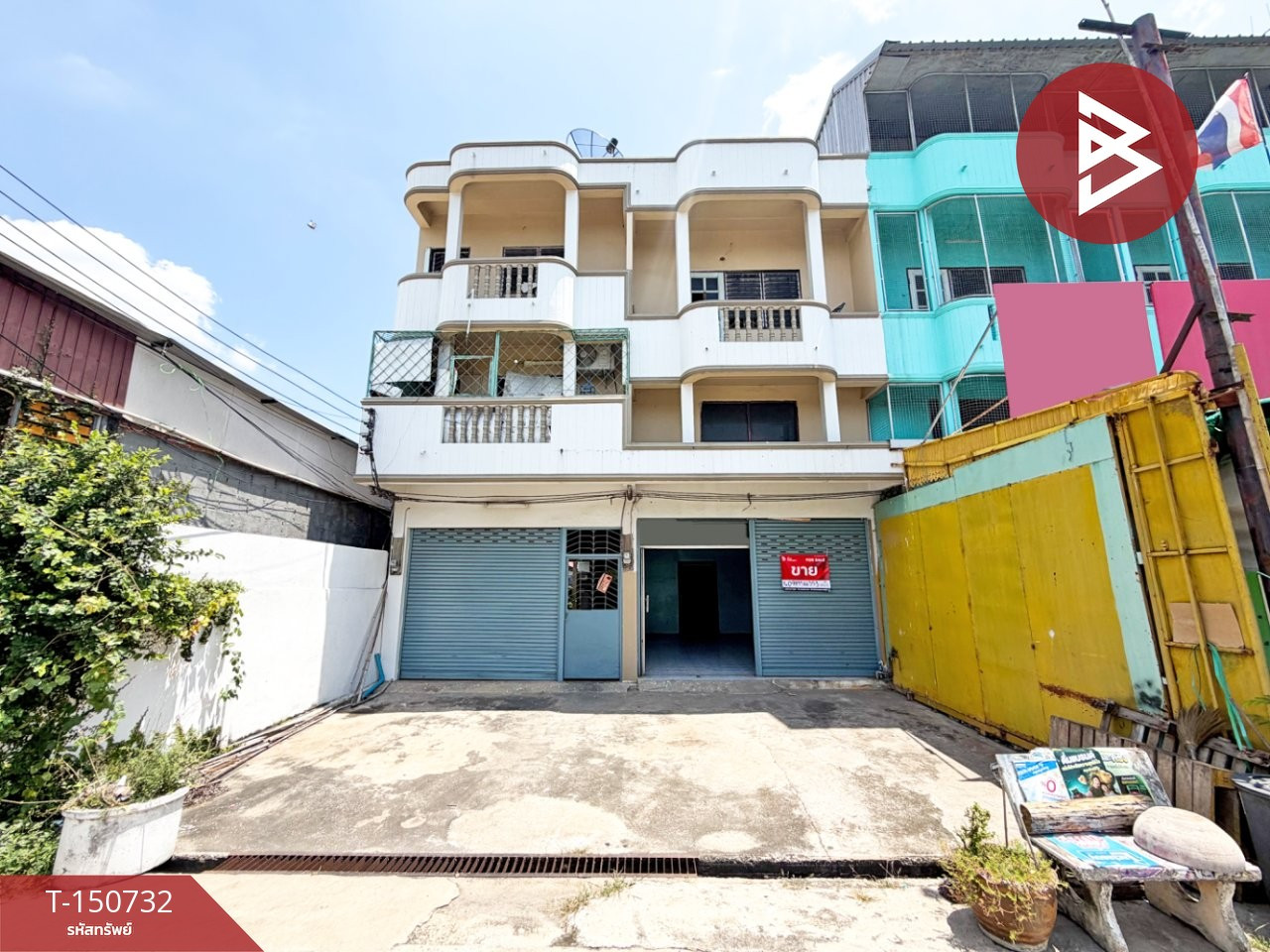 ขายอาคารพาณิชย์ 2.5 ชั้น เนื้อที่ 19.1 ตร.วา นิคมสร้างตนเอง ลพบุรี