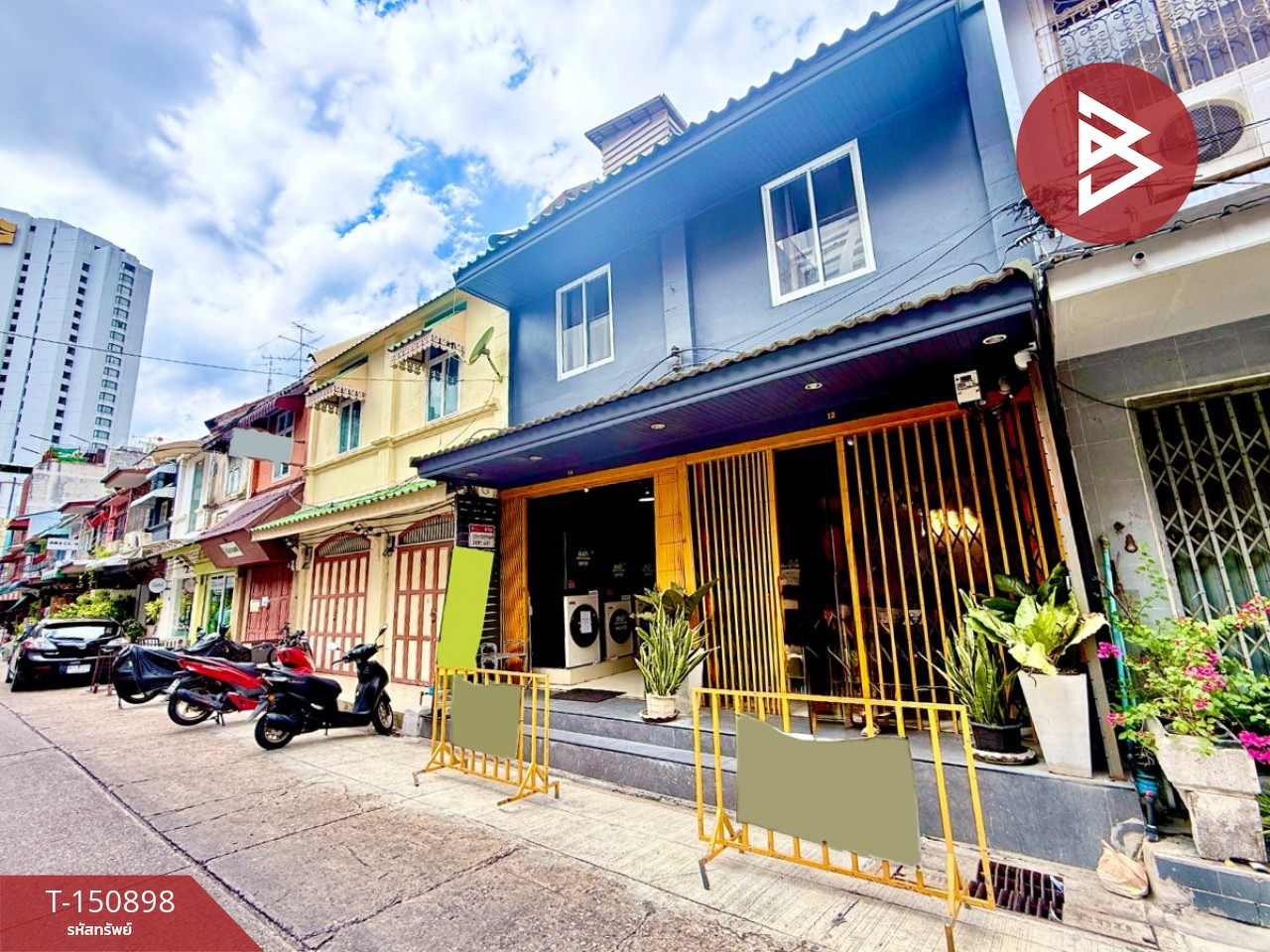 ขายอาคารพาณิชย์ 2 คูหาติดกัน เนื้อที่ 14.6 ตารางวา ทำเลบางรัก-สีลม กรุงเทพฯ