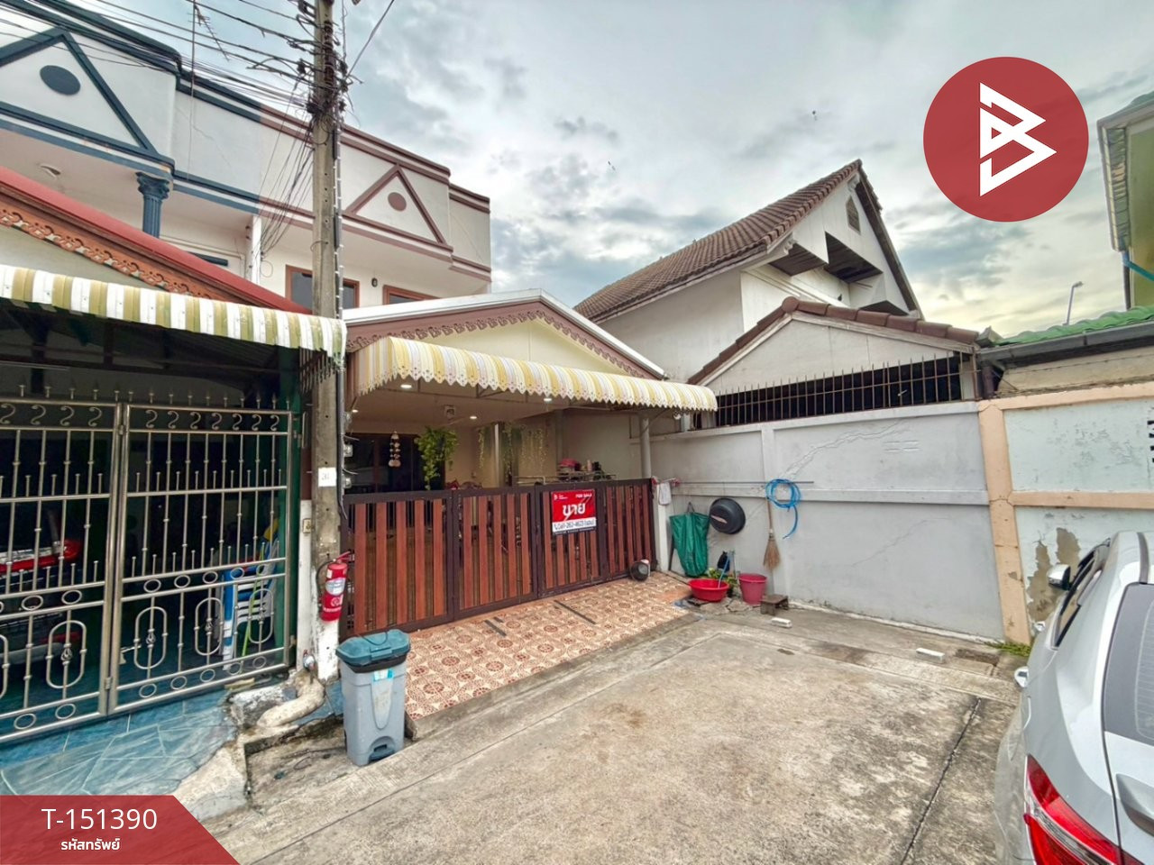 ขายทาวน์เฮ้าส์ หมู่บ้านศิรินคร พหลโยธิน54/1 กรุงเทพมหานคร
