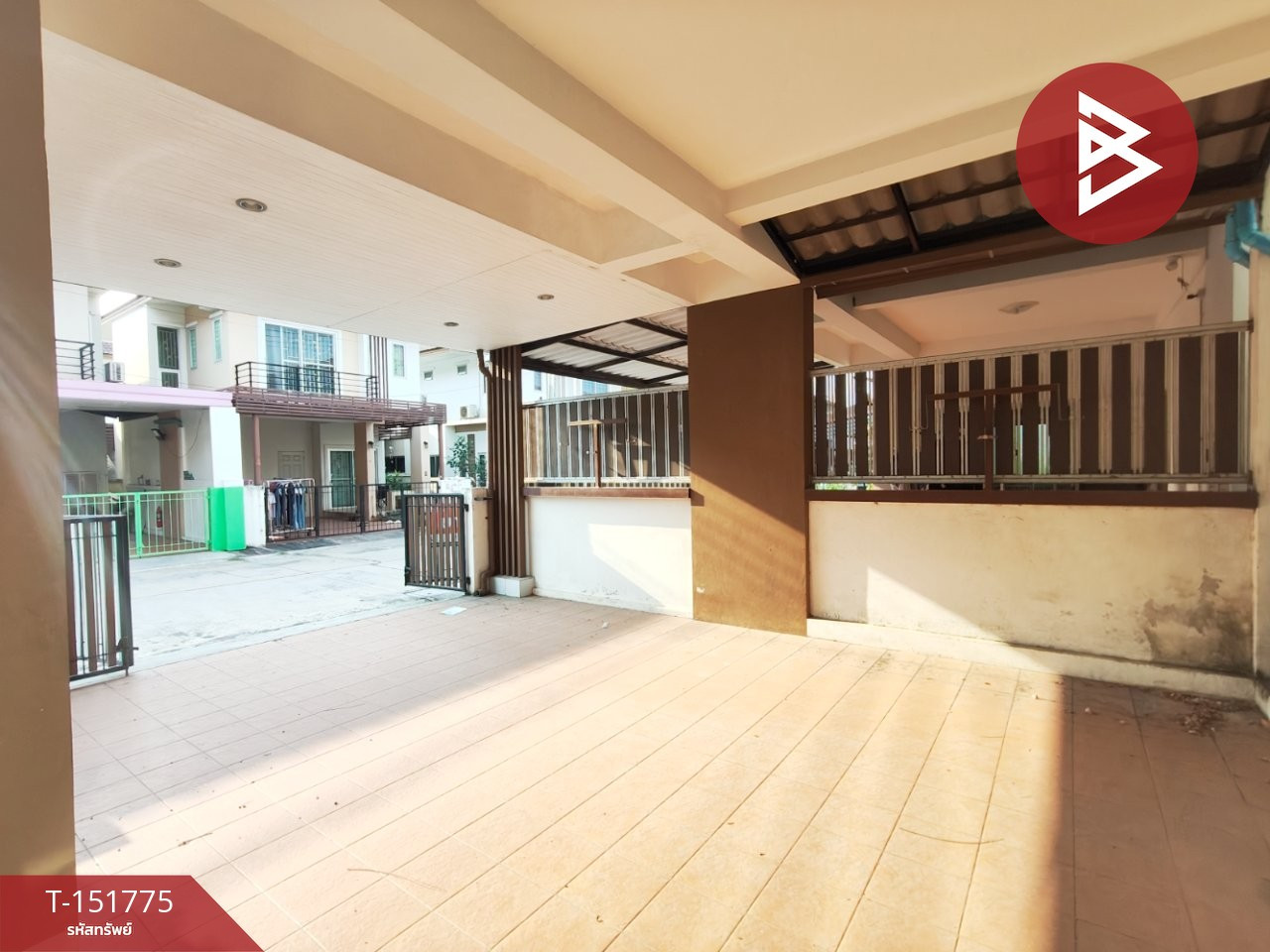 ขายบ้านแฝด หมู่บ้านแพนนาเซียวิลเลจ ชลบุรี (Panacea Village)