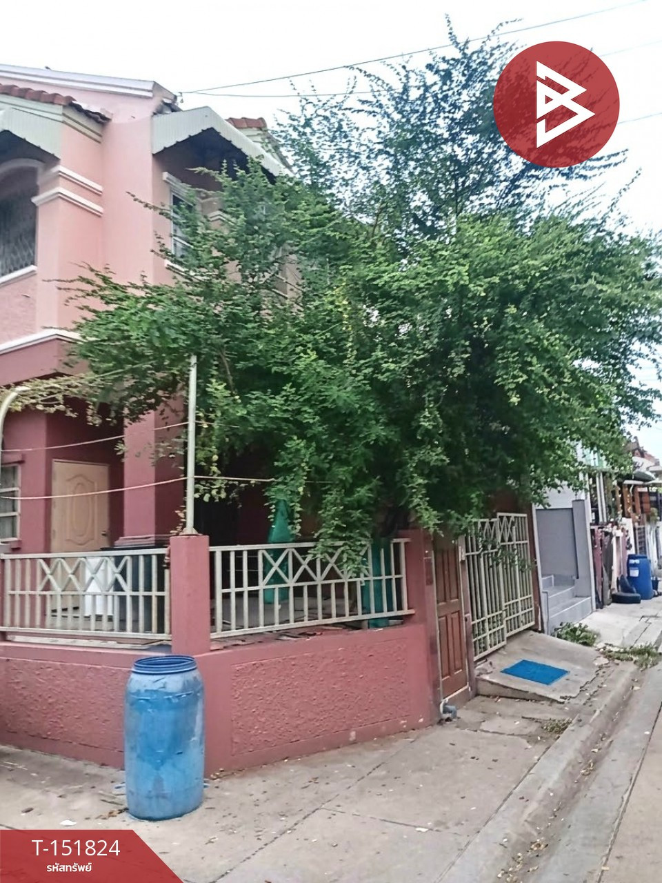 ขายด่วนทาวน์เฮ้าส์ 2 ชั้น หมู่บ้านเมืองไทย บางนา-ตราด กม.26 รีโนเวทใหม่พร้อมอยู่