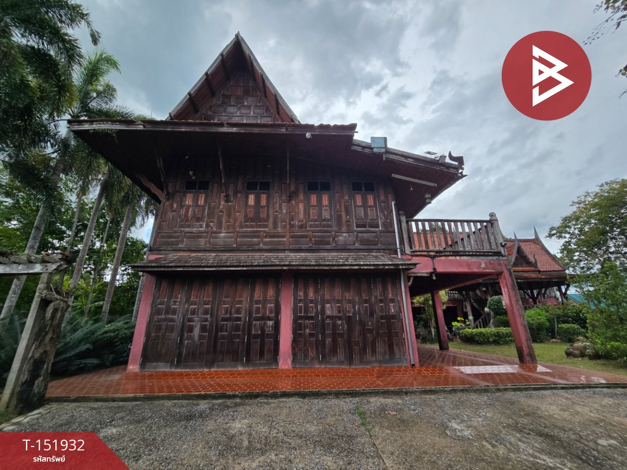 ขายบ้านเรือนไทยพร้อมที่ดิน เนื้อที่ 4 ไร่ 68 ตร.วา แกลง ระยอง