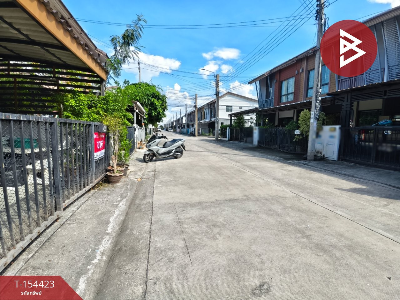ขายทาวน์เฮ้าส์ หมู่บ้านพฤกษาไพร์ม ลาดกระบัง-สุวรรณภูมิ บางเสาธง สมุทรปราการ พร้อมเข้าอยู่