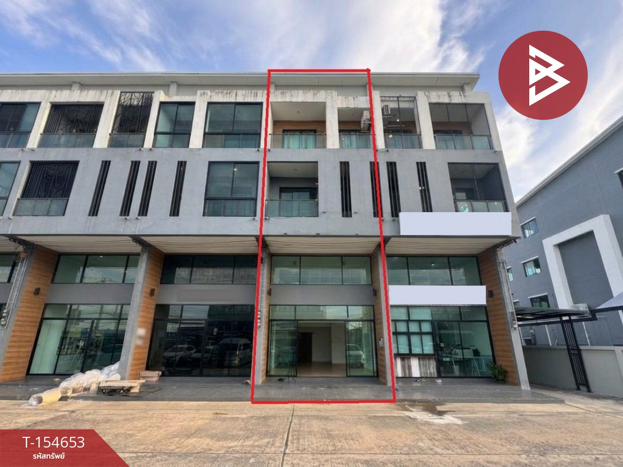 ขายอาคารพาณิชย์ 3 ชั้น เนื้อที่ 20.6 ตร.วา บางเมือง สมุทรปราการ