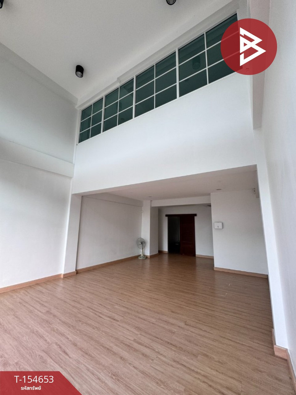 ขายอาคารพาณิชย์ 3 ชั้น เนื้อที่ 20.6 ตร.วา บางเมือง สมุทรปราการ